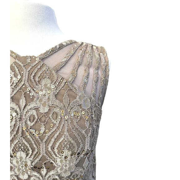 R&M Richards Lace Midi Dress in Beige - Picture 9 of 12